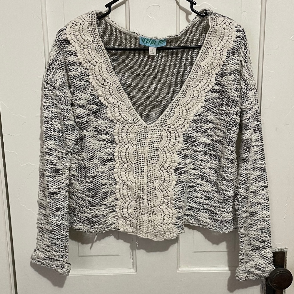 Aina Be Lacy Black and White Sweater